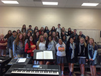 Schola records Christmas CD (update)