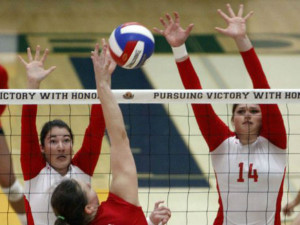 Varsity girls volleyball ends season, prepares for CIF
